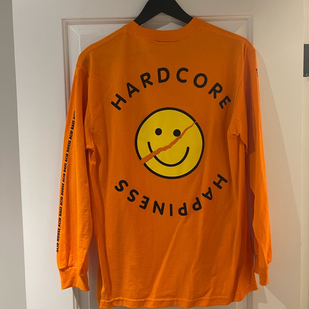 Men’s Hardcore happiness orange Graphic tee size medium
